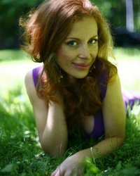 Улыбчивые фифы хвастаются бритыми кисками 14 фото