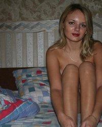 Оголенные снимки стройных продавщиц 9 фото